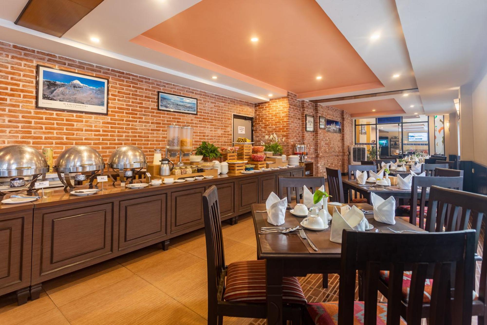 Mount Kailash Resort Pokhara Zewnętrze zdjęcie